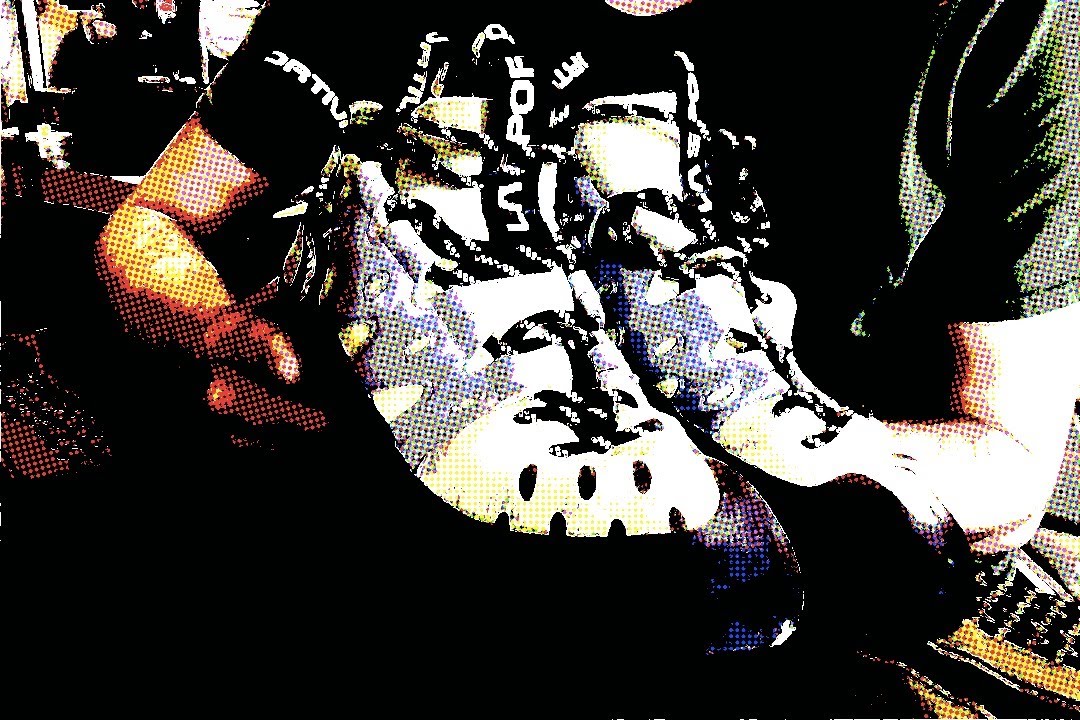 La Sportiva Tarantulace — thumbnail of a cited video review