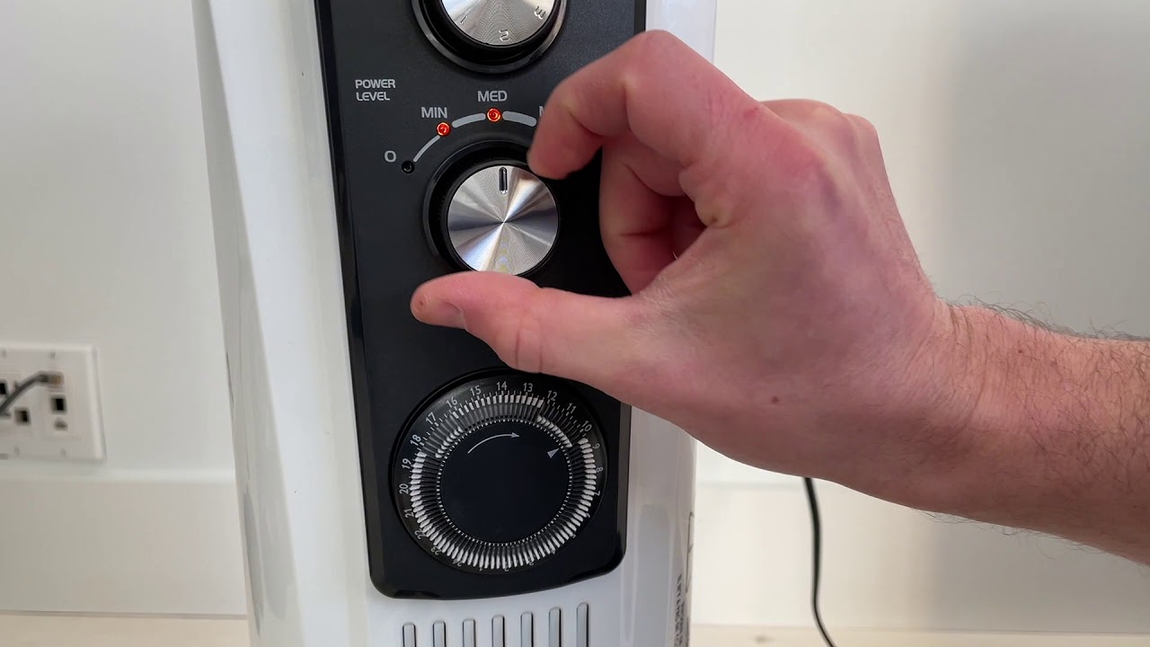 De'Longhi Oil-Filled Radiator — thumbnail of a cited video review